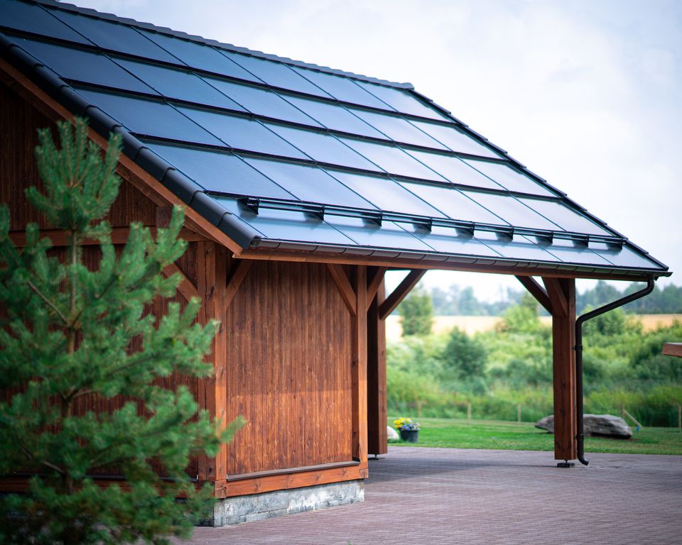 Solar Roof Garasje - Bygnings-integrerte solceller BIPV